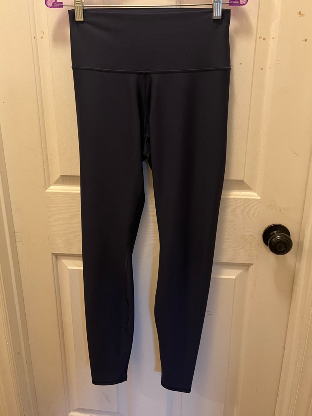 🧘🏽‍♀️ NWOT Alo Yoga High-Waist Airlift Leggings in Navy Blue - Sz Medium